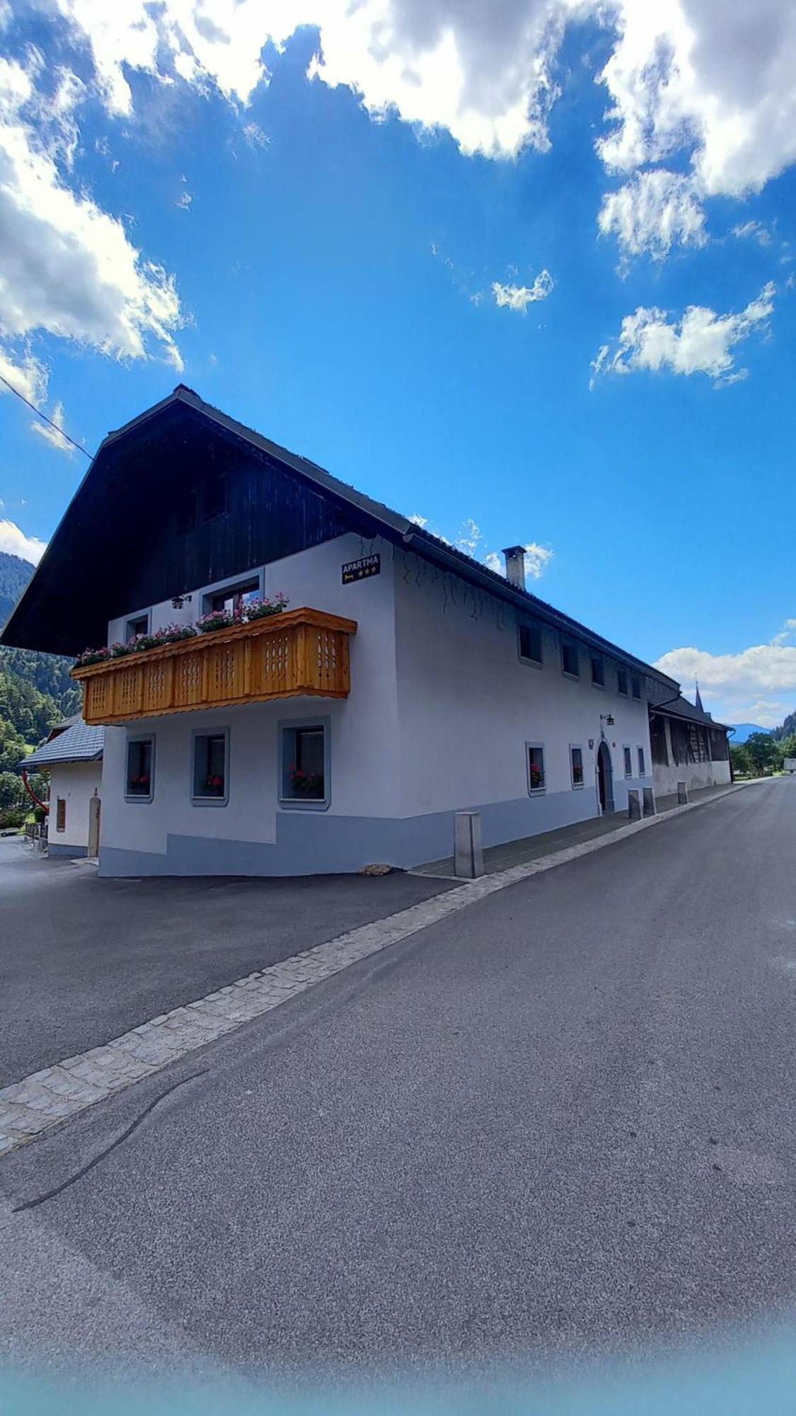 Apartma Kramar Podkoren クランスカゴーラ エクステリア 写真